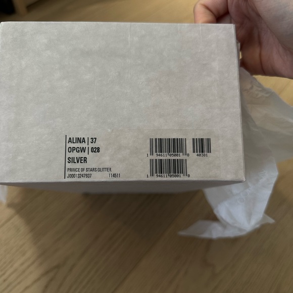 Brand new Jimmy Choo Alina Flat - Picture 6 of 6